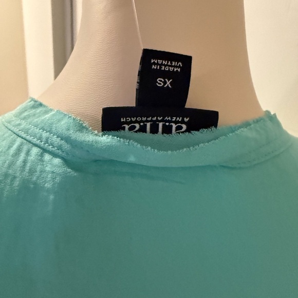 NWT Ana Blouse Teal Short Sleeve Tank - Picture 4 of 8